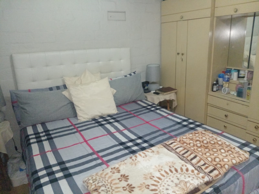 4 Bedroom Property for Sale in Manenberg Western Cape